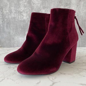 STEVE MADDEN VELOUR BURGANDY BOOTIES